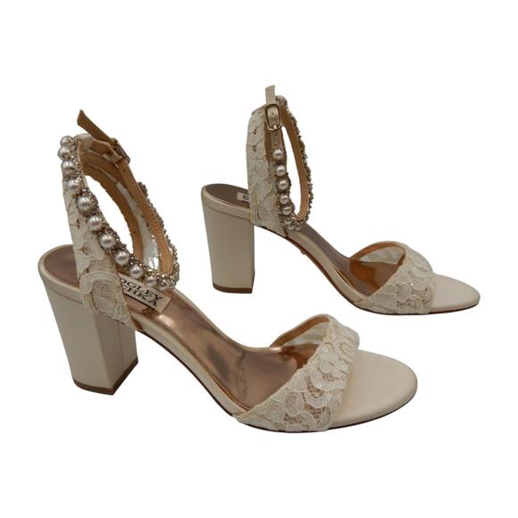 Badgley Mischka Koko Pearl & Rhinestone Lace Block Heel Bridal Sandals Ivory 6 - Picture 4 of 10